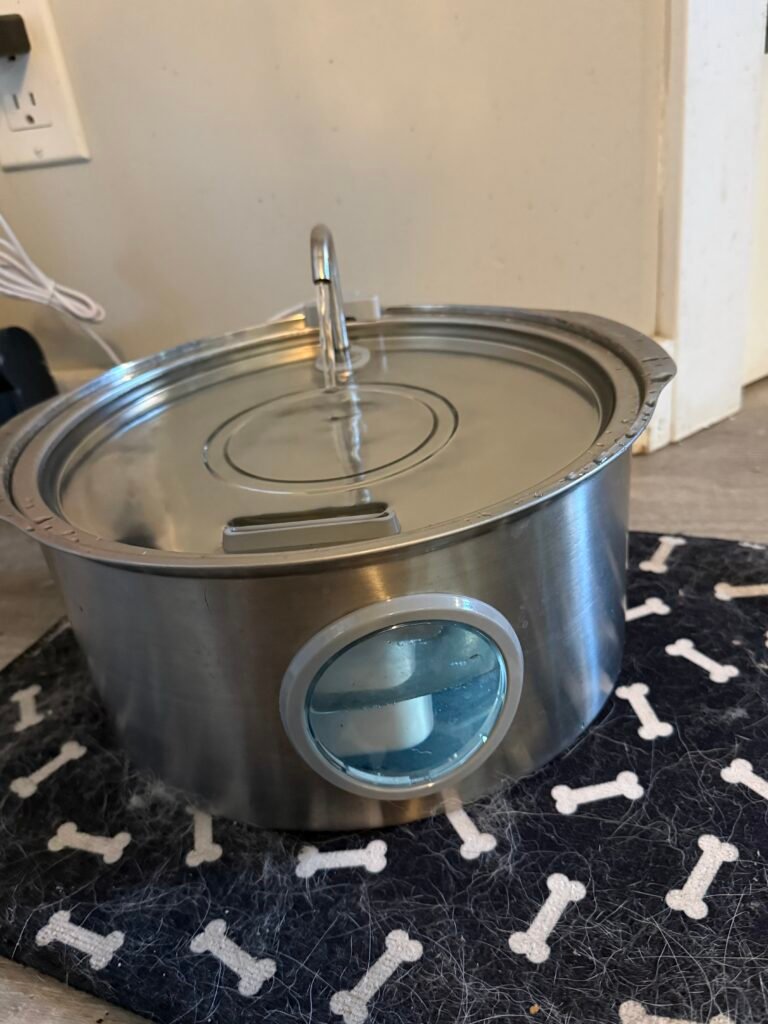Stainless steel dog water fountain for multiple pets